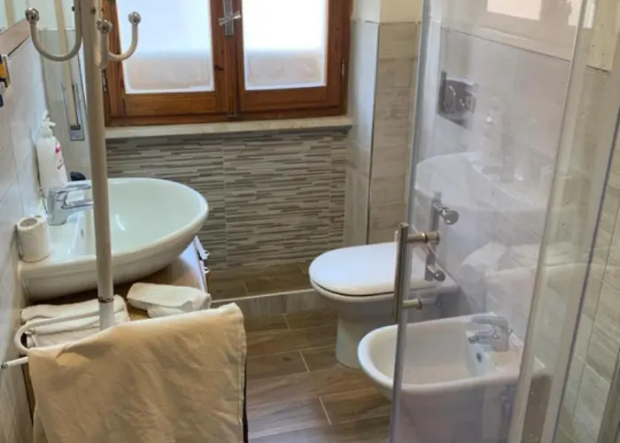 Pensjonat Tanda Olbia